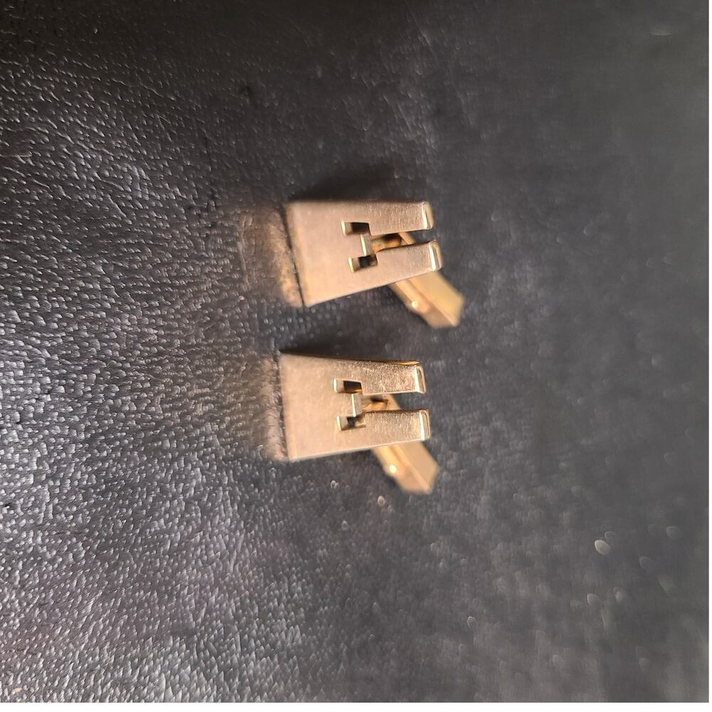 Vintage mid-century swank gold Monogrammed E cufflinks
